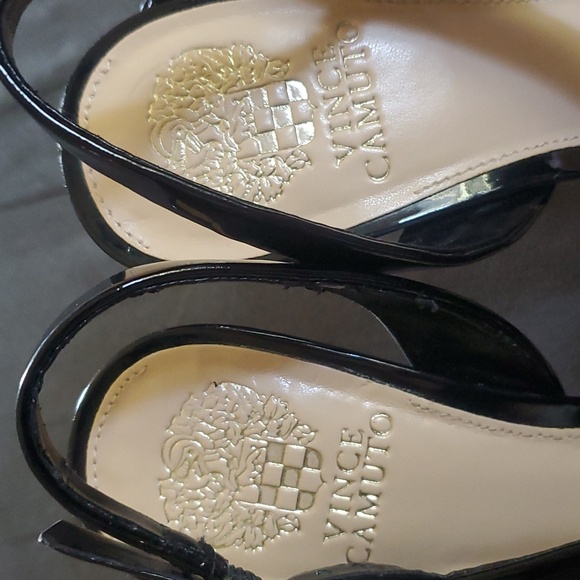 Vince Camuto strappy sandals patent material size 10 - Picture 5 of 8